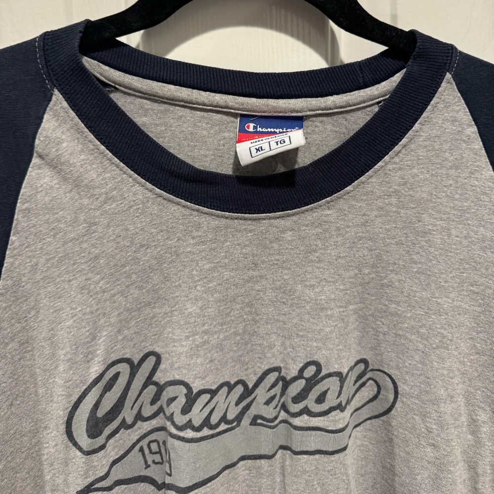 Champion Grey Crewneck Muscle Tee with Navy Trim Size XL